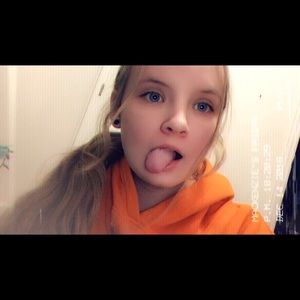 Meet your Posher, Mackenzie